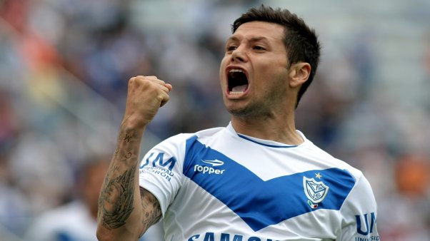 Jorge Sampaoli nominaría a Mauro Zárate para próximos duelos amistosos