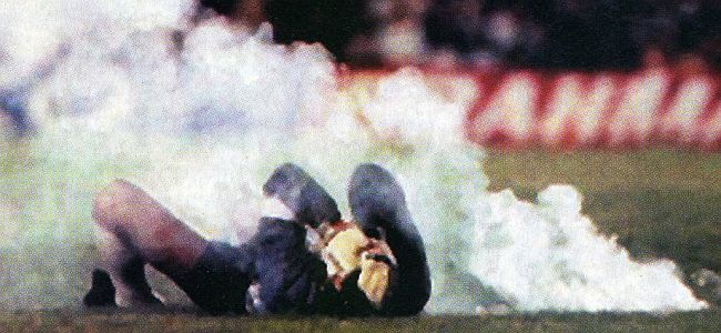 Con sangre en el ojo: consecuencias de una farsa