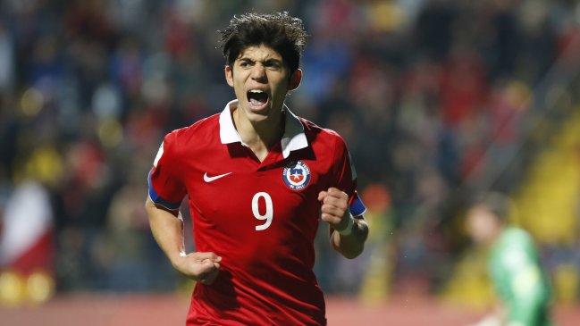 Chile goleo a Estados Unidos y clasificó a la segunda ronda